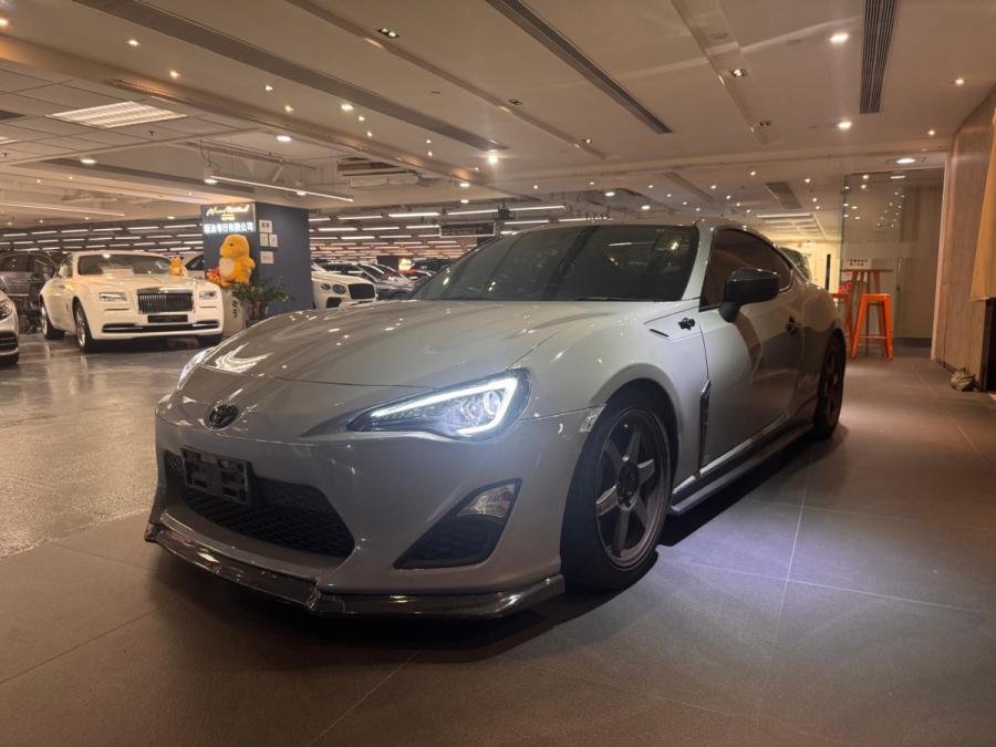 86 GT - Image 4